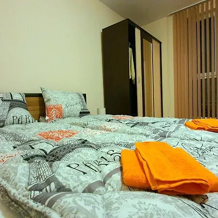 Minimalistic 1br Flat With A Parking Spot * فارنا