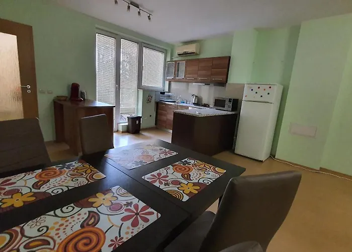 Minimalistic 1br Flat With A Parking Spot Апартамент Варна